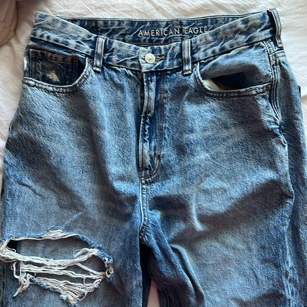 American eagle distressed mom jean